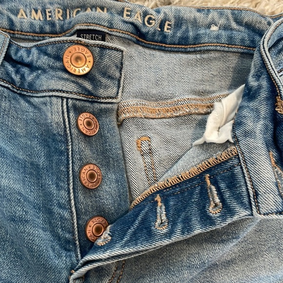 American Eagle Outfitters very Distressed TOMGIRL Jeans - Picture 3 of 11